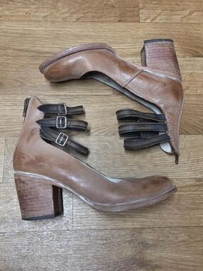 Freebird by Steven Randi Tan Leather Ankle Strap Shoes Women’s Boho Style Size 9